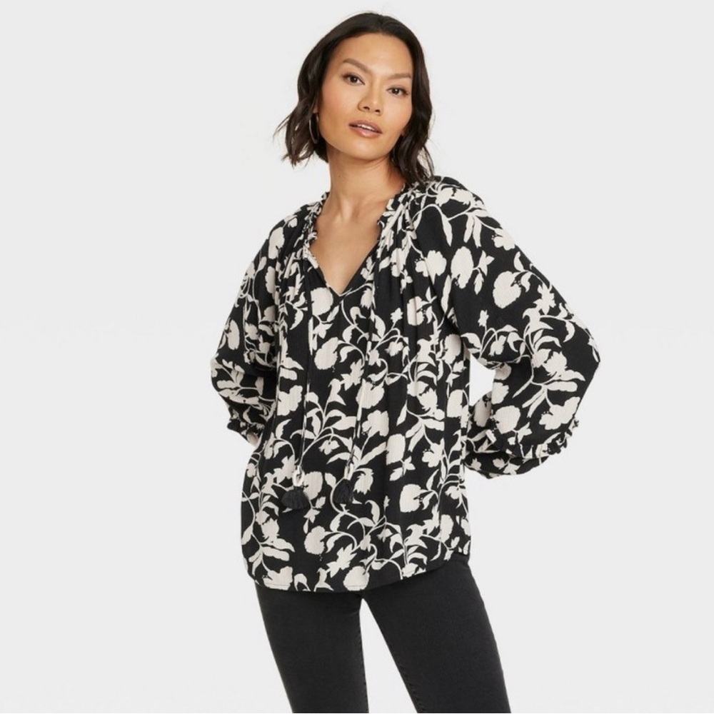 NWT Long Balloon Sleeve Black Floral Blouse